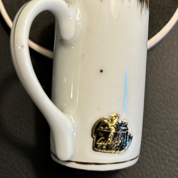 Vintage souvenir shot glass - Picture 2 of 5